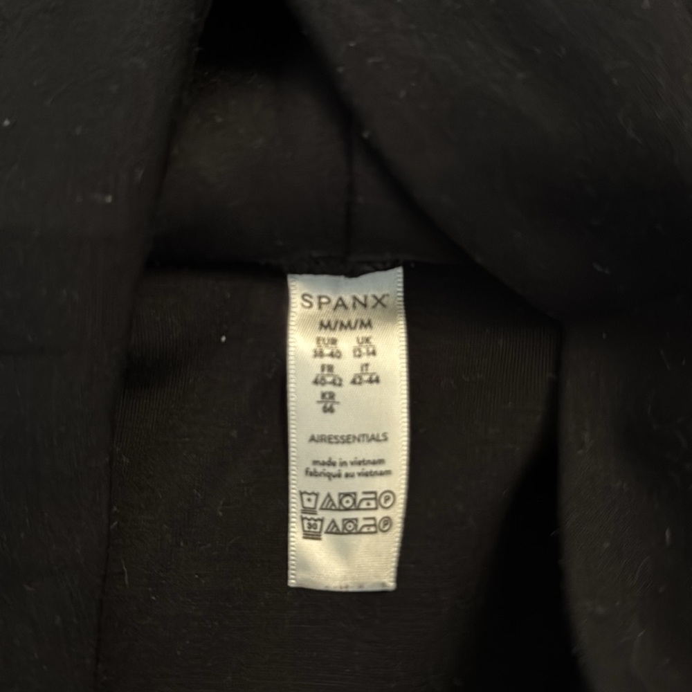 Spanx Turtle Neck Cozy Pullover Size Medium - image 2